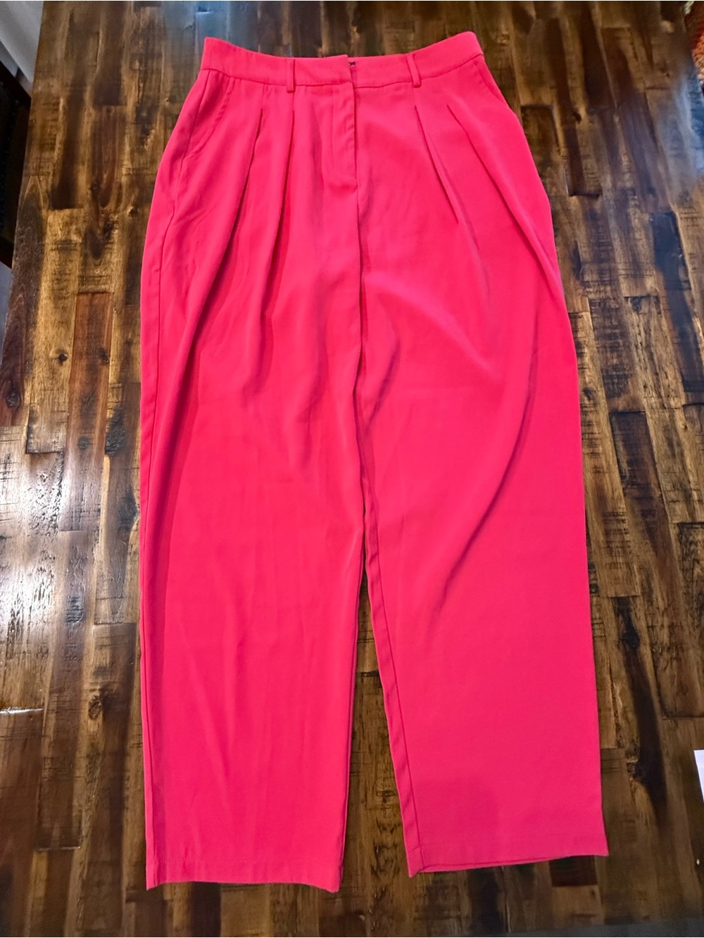 🍒Nasty Gal bright pink pleated business party pants. loose fit lightweight sz12